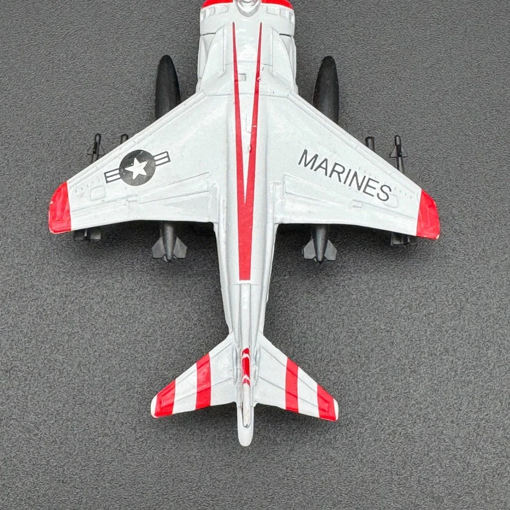 Marines AV-8B‎ Harrier II Ground Attack Jet Diecast Metal Vintage Toy